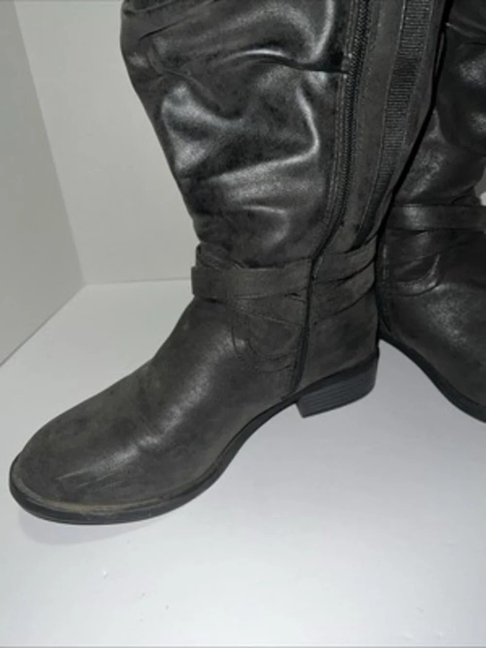 Torrid High Knee Boots 9.5 WW Calf Black Fuex Suede Outsole W/ Leather Flocking